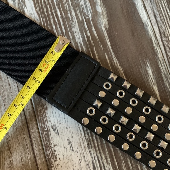 Great Studded leather belt - Picture 6 of 8